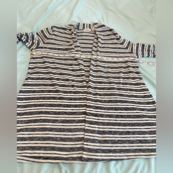 LL BEAN Women’s Lightweight Stripes Small Shawl Collared Open Cardigan. - Picture 3 of 12